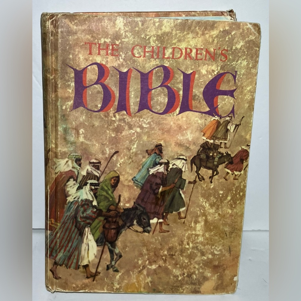 Vintage The Children's Bible- illustrated-  1965 Golden Press- Hardcover Book